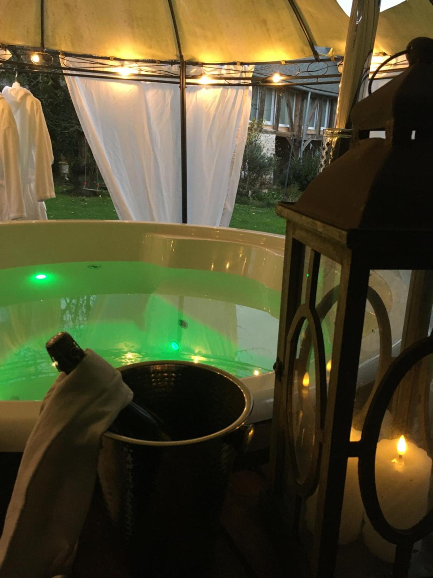 Paradis Fleuri Et Son Bain Nordique Chaussy  Екстериор снимка